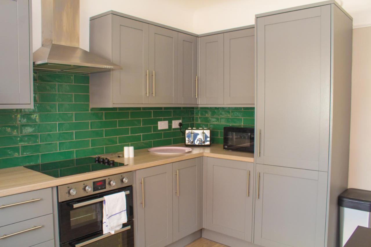 Cosy 3Bed Bungalow In West Kirby, Free Parking Frankby Exteriér fotografie