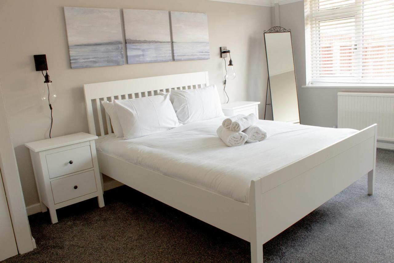 Cosy 3Bed Bungalow In West Kirby, Free Parking Frankby Exteriér fotografie