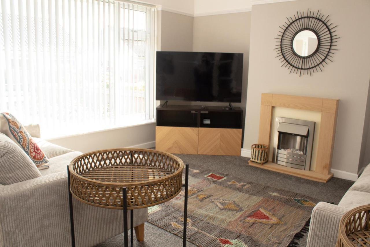 Cosy 3Bed Bungalow In West Kirby, Free Parking Frankby Exteriér fotografie