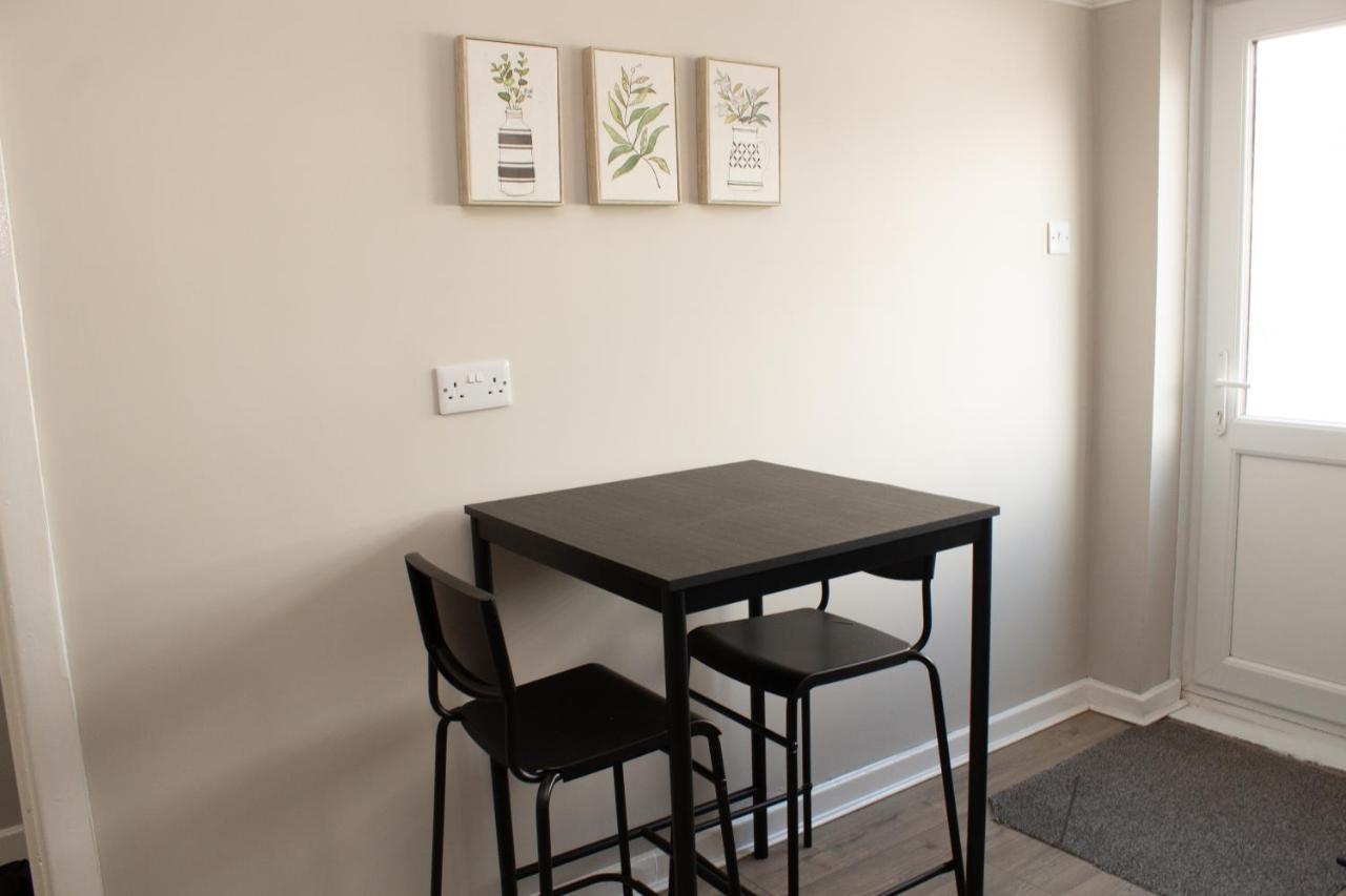 Cosy 3Bed Bungalow In West Kirby, Free Parking Frankby Exteriér fotografie