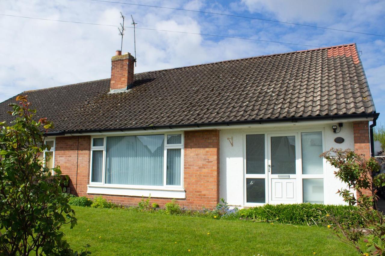 Cosy 3Bed Bungalow In West Kirby, Free Parking Frankby Exteriér fotografie